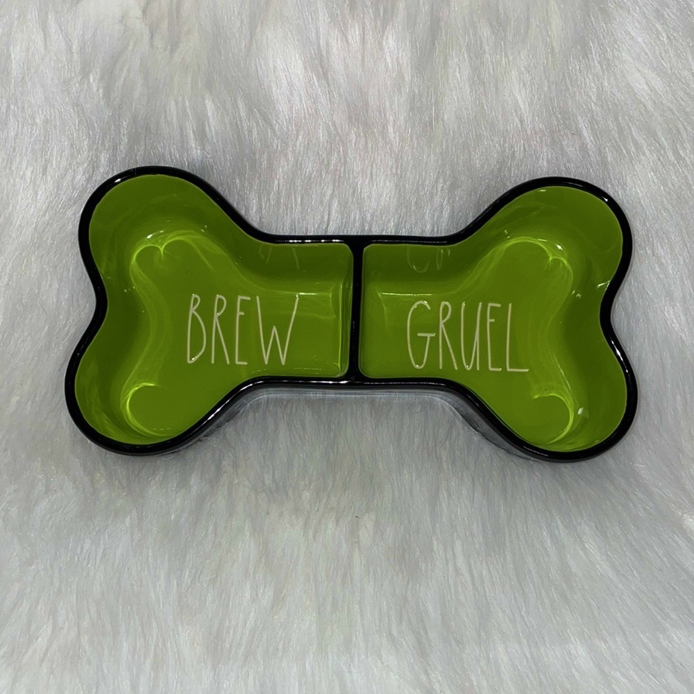 NWOT Rae Dunn pet bowl